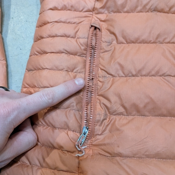 Patagonia Downy Sweater Ful Zip Women's S Coral/Light Orange Flaws - Picture 2 of 10